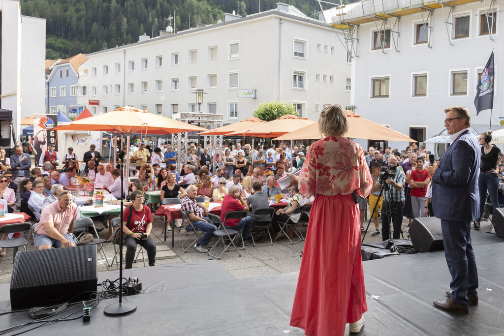 Den Festakt zum 50-jährigen Jubiläum der ARGE ALP eröffnete Tirols Landeshauptmann Günther Platter gemeinsam mit seinen Amtskollegen aus den ARGE ALP-Mitgliedsländern.
